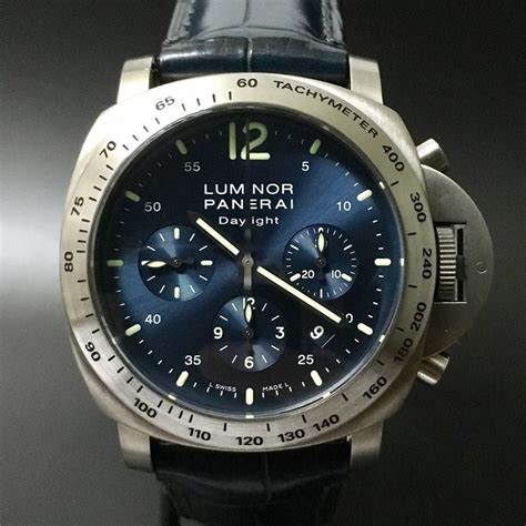 Panerai Luminor Chrono Daylight PAM 326 Luxury Watch Review.